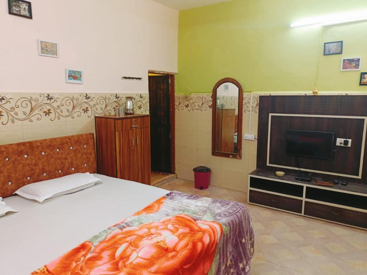 Xaviers Guest House Colva Buitenkant foto